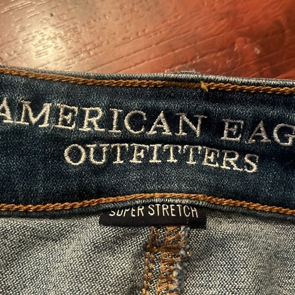 American Eagle hi-rise shortie Jean shorts - Picture 3 of 6